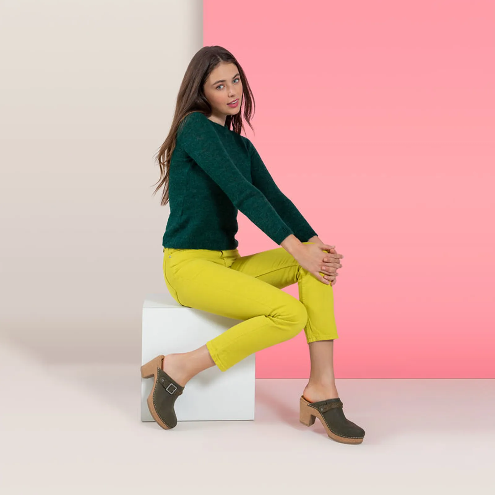 Aetrex Corey Heeled Clog (Women) - Olive Leather