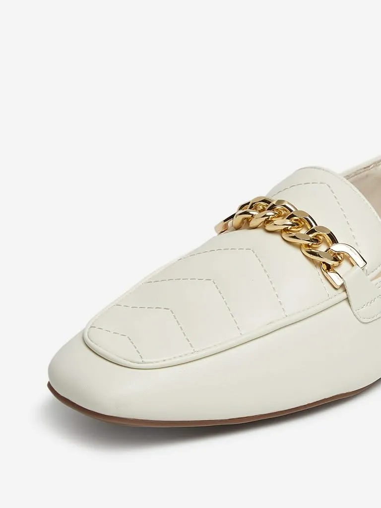 LUNA BLU Off White Chain Design Loafers
